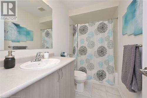 521 Brooks Street, Shelburne, ON - Indoor Photo Showing Bathroom