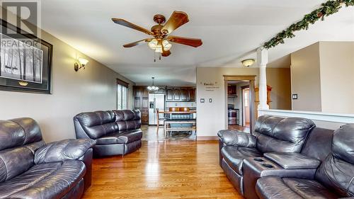 35 Lawlors Road, Paradise, NL - Indoor Photo Showing Living Room