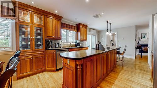 1 Burling Crescent, St John'S, NL - Indoor Photo Showing Kitchen