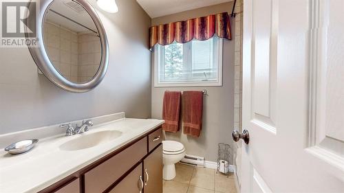 1 Burling Crescent, St John'S, NL - Indoor Photo Showing Bathroom