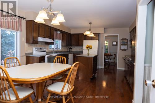 244 Appin Road, Southwest Middlesex (Glencoe), ON - Indoor Photo Showing Dining Room