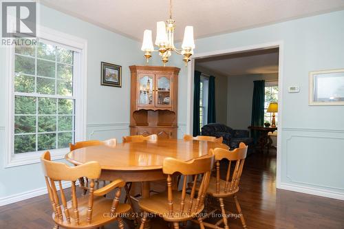 244 Appin Road, Southwest Middlesex (Glencoe), ON - Indoor Photo Showing Dining Room