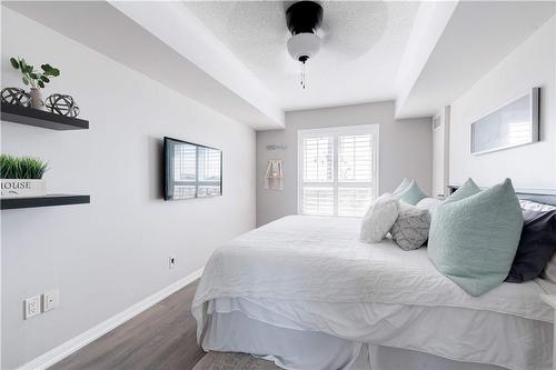 1045 Nadalin Heights|Unit #406, Milton, ON - Indoor Photo Showing Bedroom