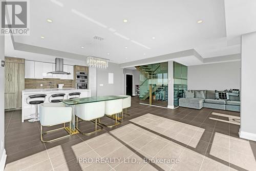 3602 - 2900 Highway 7 Road, Vaughan, ON - Indoor Photo Showing Kitchen