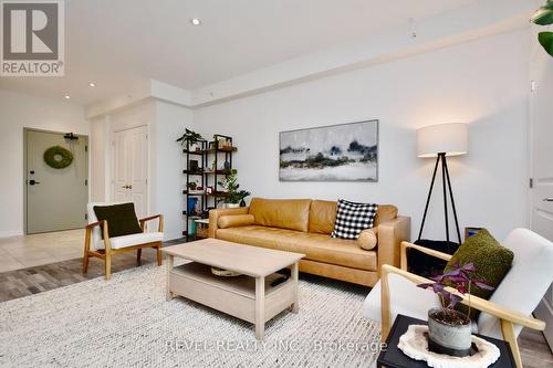 404 - 20 Koda Street, Barrie, ON - Indoor Photo Showing Living Room