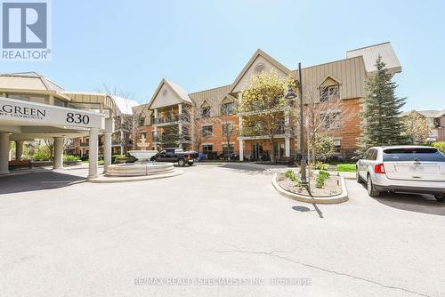 216 - 830 Scollard Court, Mississauga (East Credit), ON - Outdoor