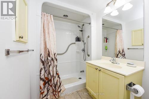 216 - 830 Scollard Court, Mississauga (East Credit), ON - Indoor Photo Showing Bathroom