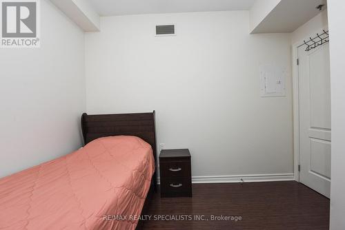 216 - 830 Scollard Court, Mississauga (East Credit), ON - Indoor Photo Showing Bedroom