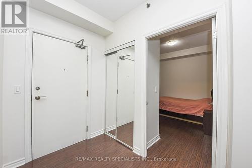 216 - 830 Scollard Court, Mississauga (East Credit), ON - Indoor Photo Showing Other Room