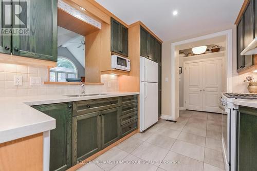 380 Garafraxa Street W, Centre Wellington (Fergus), ON - Indoor Photo Showing Kitchen