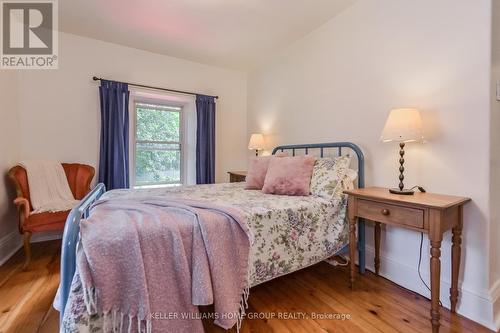 380 Garafraxa Street W, Centre Wellington (Fergus), ON - Indoor Photo Showing Bedroom