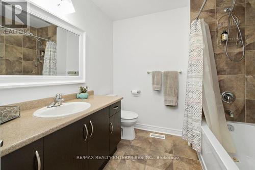 119 - 1035 Victoria Road S, Guelph (Village), ON - Indoor Photo Showing Bathroom