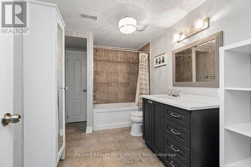 119 - 1035 Victoria Road S, Guelph, ON - Indoor Photo Showing Bathroom