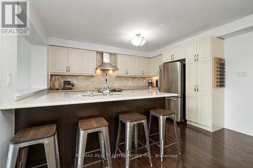 119 - 1035 Victoria Road S, Guelph (Village), ON - Indoor Photo Showing Kitchen