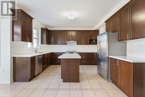 9175 White Oak Avenue, Niagara Falls (Chippawa), ON - Indoor Photo Showing Kitchen With Double Sink