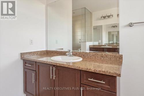 9175 White Oak Avenue, Niagara Falls (Chippawa), ON - Indoor Photo Showing Bathroom