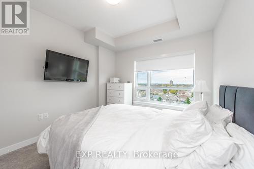 717 - 121 Highway 8 Road, Hamilton (Stoney Creek), ON - Indoor Photo Showing Bedroom