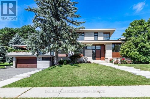 4 Royal Oak Drive, Toronto (Bridle Path-Sunnybrook-York Mills), ON - Outdoor With Facade