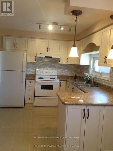 8 Lowbank Court W, Toronto (Bayview Woods-Steeles), ON - Indoor Photo Showing Kitchen With Double Sink