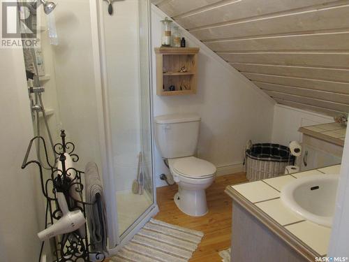 701 Pine Drive, Tobin Lake, SK - Indoor Photo Showing Bathroom