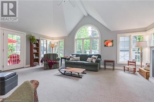 380 Garafraxa Street W, Fergus, ON - Indoor Photo Showing Living Room With Fireplace