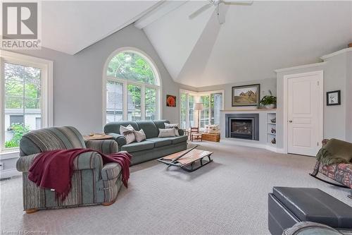 380 Garafraxa Street W, Fergus, ON - Indoor Photo Showing Living Room With Fireplace