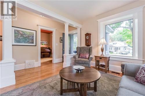 380 Garafraxa Street W, Fergus, ON - Indoor Photo Showing Living Room