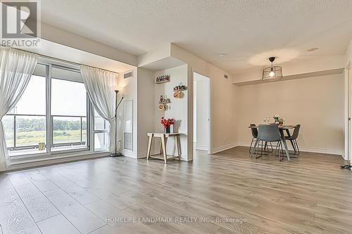 910 - 273 South Park Road, Markham (Commerce Valley), ON - Indoor