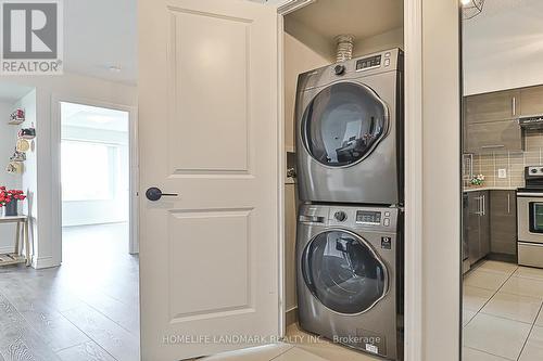 910 - 273 South Park Road, Markham (Commerce Valley), ON - Indoor Photo Showing Laundry Room