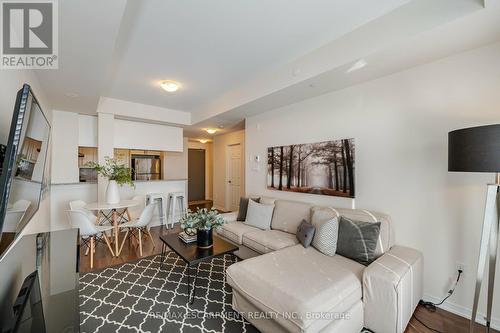 105 - 54 Sky Harbour Drive, Brampton, ON - Indoor Photo Showing Living Room