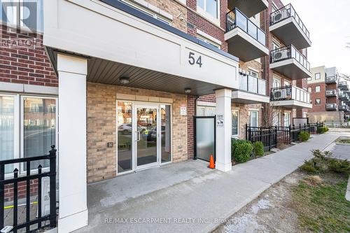 105 - 54 Sky Harbour Drive, Brampton, ON - Outdoor