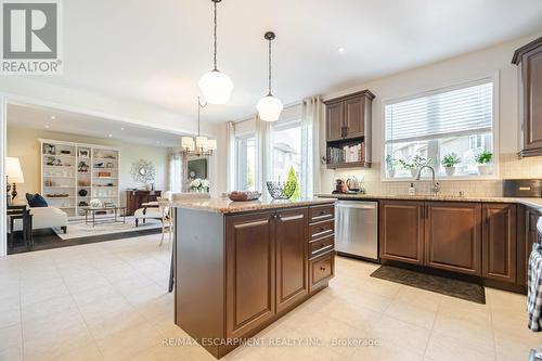 580 Snider Terrace, Milton, ON - Indoor Photo Showing Kitchen