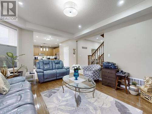 12 Bonavista Drive, Brampton, ON - Indoor Photo Showing Living Room