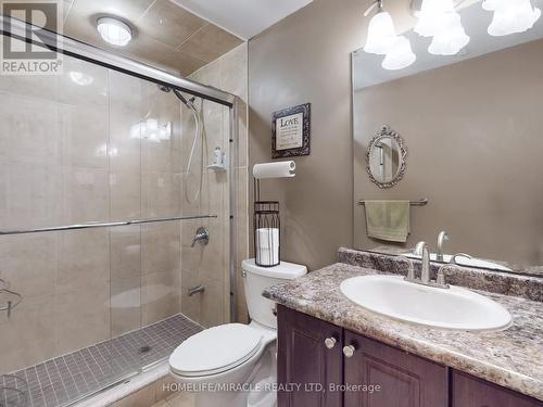 12 Bonavista Drive, Brampton (Credit Valley), ON - Indoor Photo Showing Bathroom