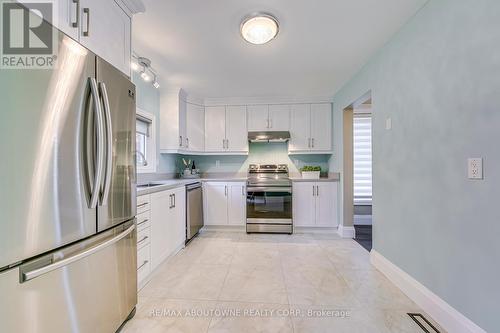 2362 Sinclair Circle, Burlington (Brant Hills), ON - Indoor Photo Showing Kitchen