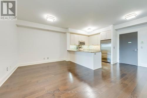 629 - 1 Old Mill Drive, Toronto (High Park-Swansea), ON - Indoor Photo Showing Kitchen