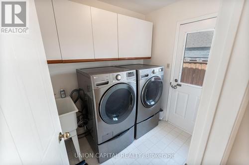 307 Bristol Road W, Mississauga (Hurontario), ON - Indoor Photo Showing Laundry Room