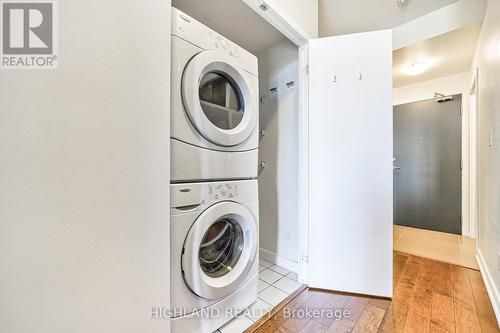 1803 - 4070 Confederation Parkway, Mississauga, ON - Indoor Photo Showing Laundry Room