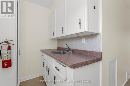 311-313 Main Street W, Hamilton, ON - Indoor Photo Showing Kitchen