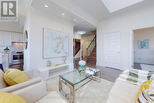 706 - 8763 Bayview Avenue, Richmond Hill, ON - Indoor Photo Showing Living Room