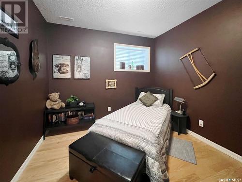 5 211 20Th Street W, Prince Albert, SK - Indoor Photo Showing Bedroom