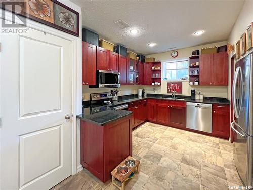 5 211 20Th Street W, Prince Albert, SK - Indoor Photo Showing Kitchen With Stainless Steel Kitchen