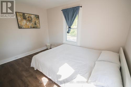 69 Lillian Place, Fort Erie, ON - Indoor Photo Showing Bedroom