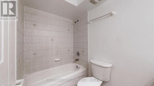 268 - 4975 Southampton Drive, Mississauga, ON - Indoor Photo Showing Bathroom