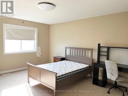 281 Winterberry Boulevard, Thorold, ON - Indoor Photo Showing Bedroom