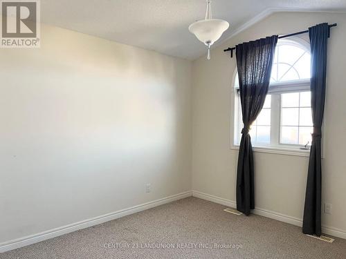 281 Winterberry Boulevard, Thorold, ON - Indoor Photo Showing Other Room