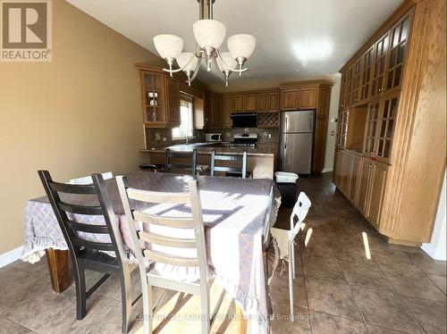 281 Winterberry Boulevard, Thorold, ON - Indoor Photo Showing Dining Room