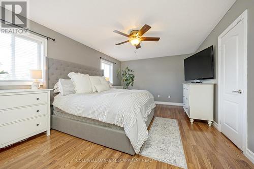 5 Tanners Drive, Halton Hills, ON - Indoor Photo Showing Bedroom