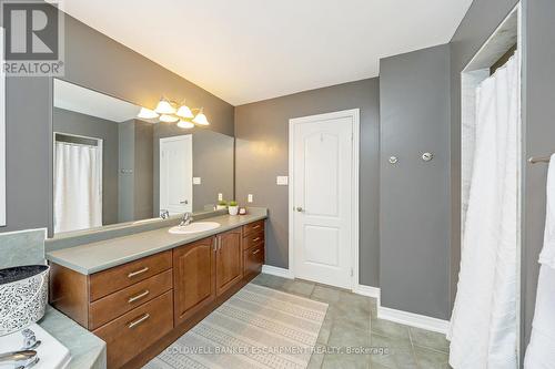 5 Tanners Drive, Halton Hills, ON - Indoor Photo Showing Bathroom