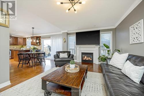 5 Tanners Drive, Halton Hills, ON - Indoor Photo Showing Living Room With Fireplace